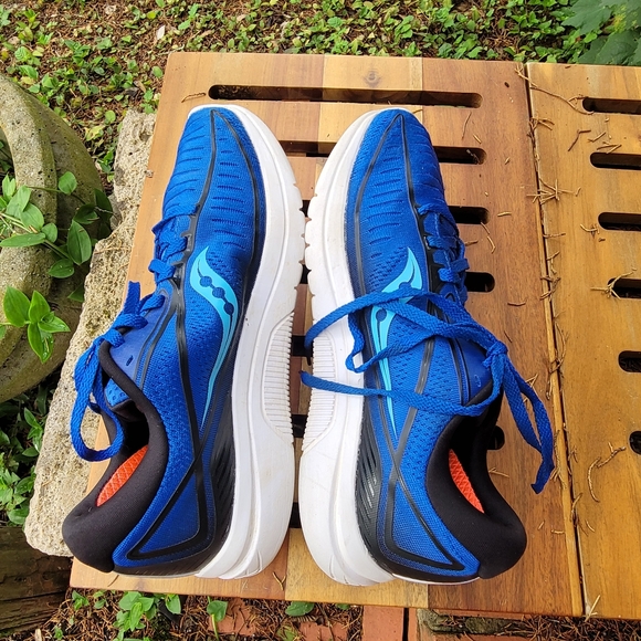 Saucony Kinvara running shoes in EUC. women's sz 8.5, men’s sz 7 - Picture 7 of 14